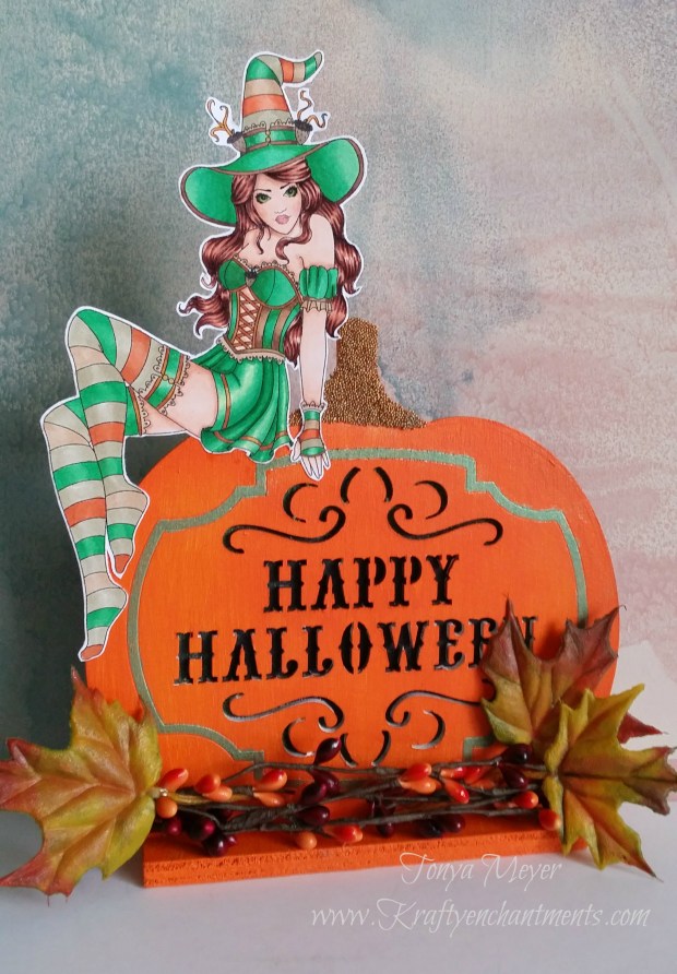 Completed mixed media centerpiece with Sydney image from Spellbinding Stamps.